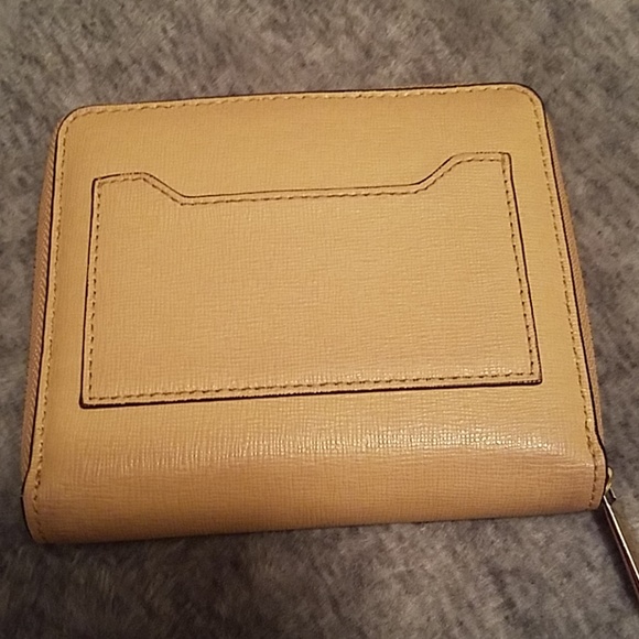 Coach Saffiano Medium Leather Wallet - Picture 3 of 4